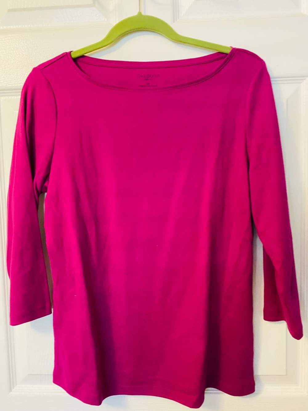 Talbots Women’s  Fuchsia Long-Sleeve Scoop Neck Top LP. New